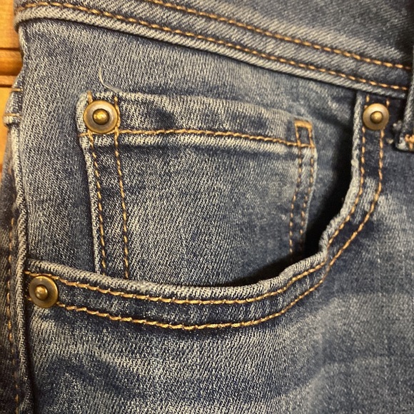 Inc brand blue jeans straight leg, regular fit. Size 8S - Picture 5 of 5